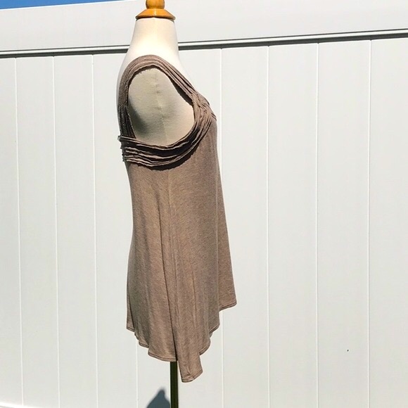 Max Studio Khaki Tan Hi Lo Raw Edge Trim Swing Tank Style Top Size Medium - Picture 6 of 10